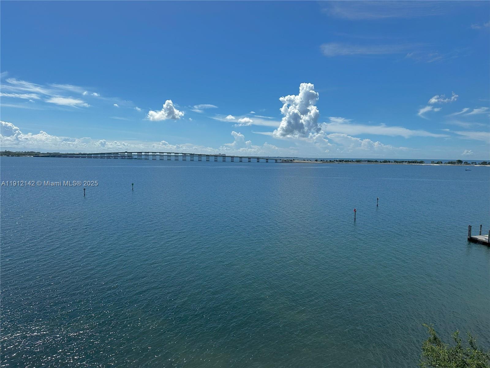 image The Palace Condo7