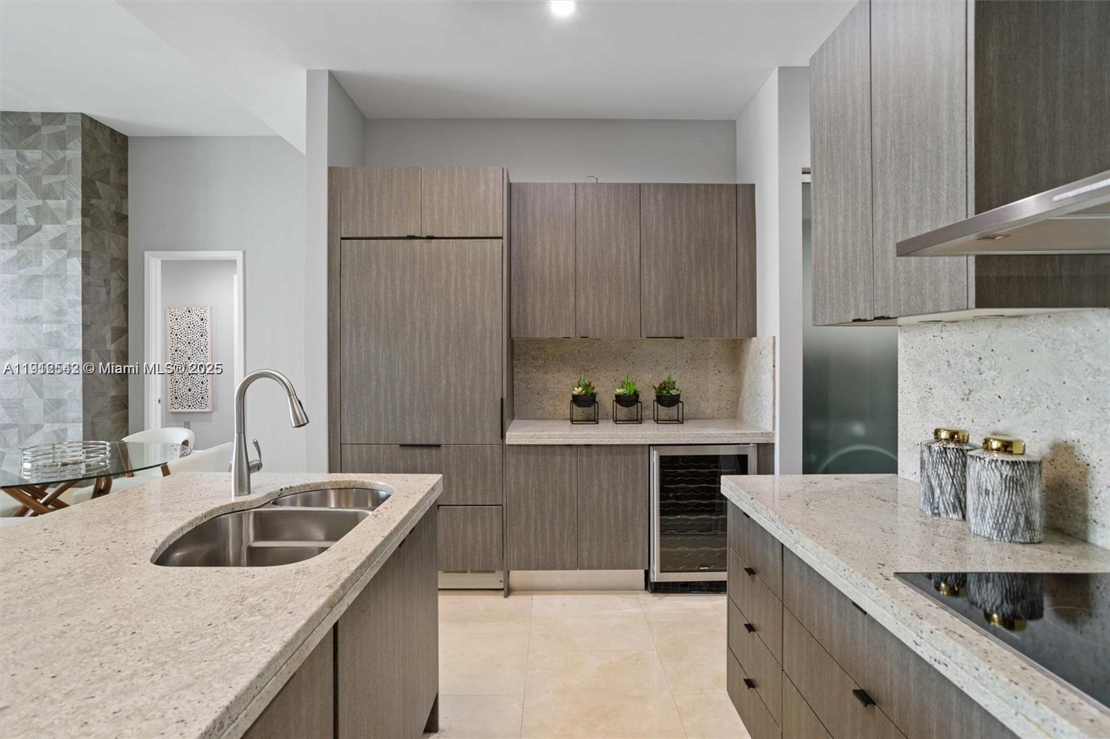 900 Brickell Key Blvd #1502 Miami, FL 33131