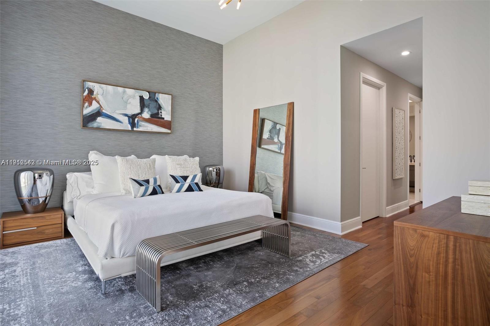 900 Brickell Key Blvd #1502 Miami, FL 33131