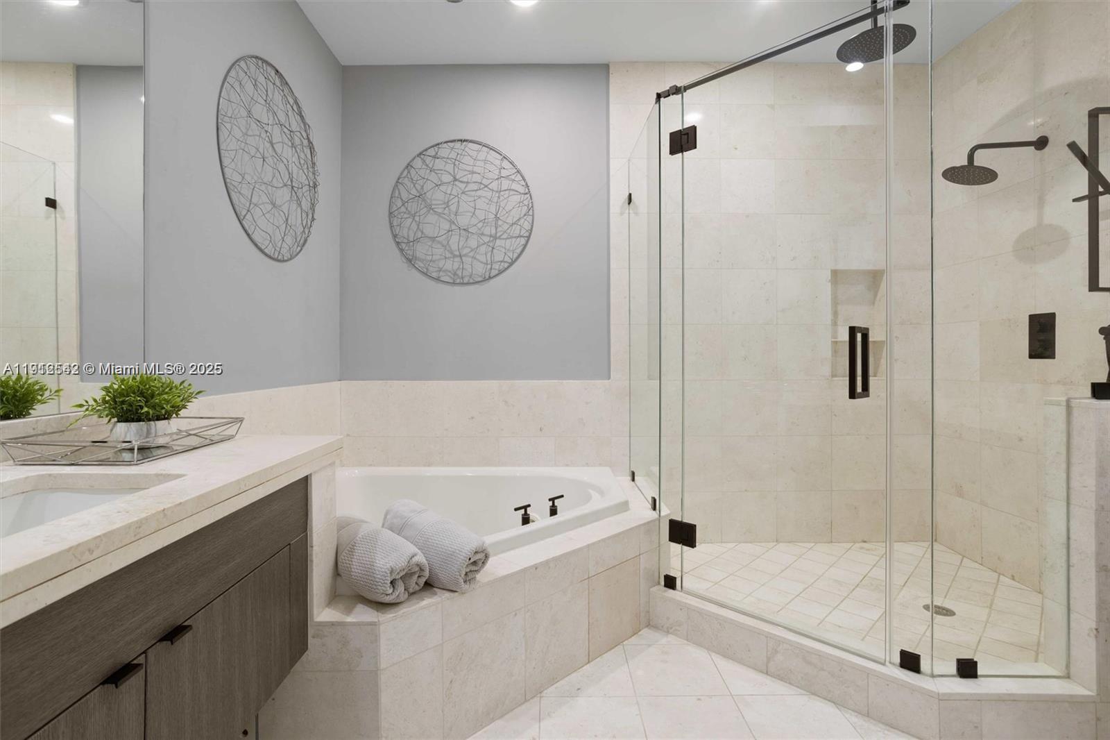 900 Brickell Key Blvd #1502 Miami, FL 33131