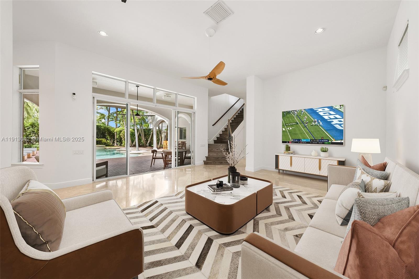 1295 Hatteras Ln Hollywood, FL 33019