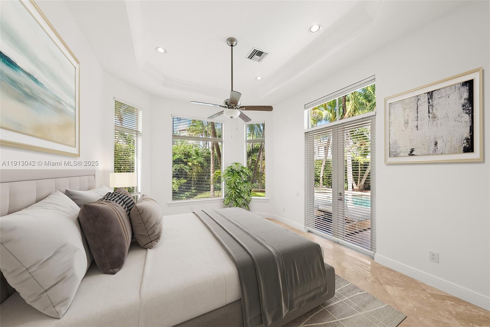 1295 Hatteras Ln Hollywood, FL 33019