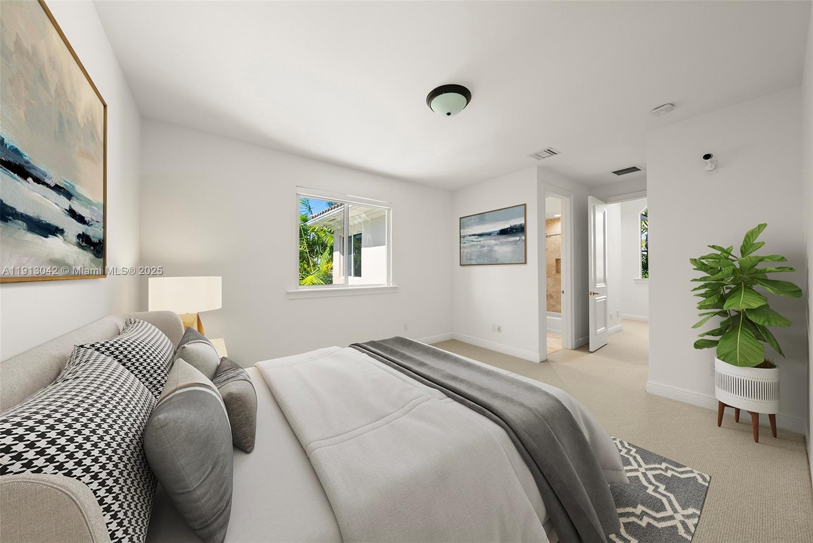 1295 Hatteras Ln Hollywood, FL 33019