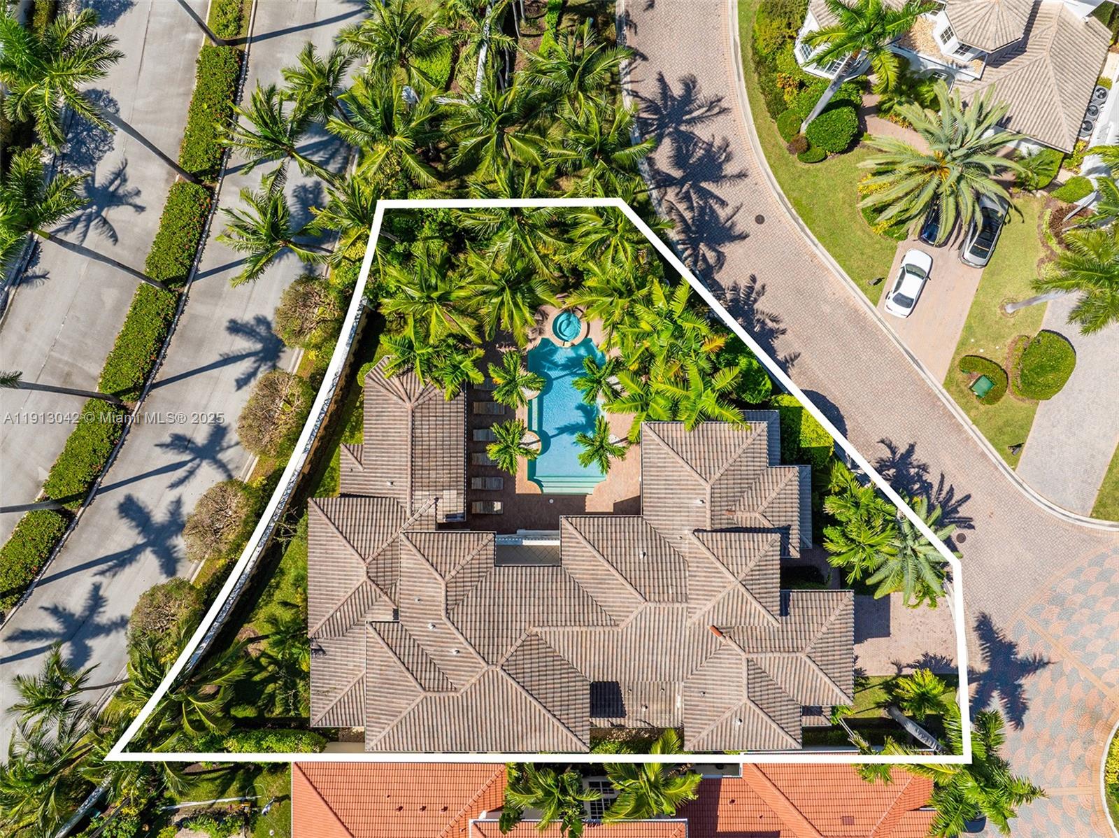 1295 Hatteras Ln Hollywood, FL 33019