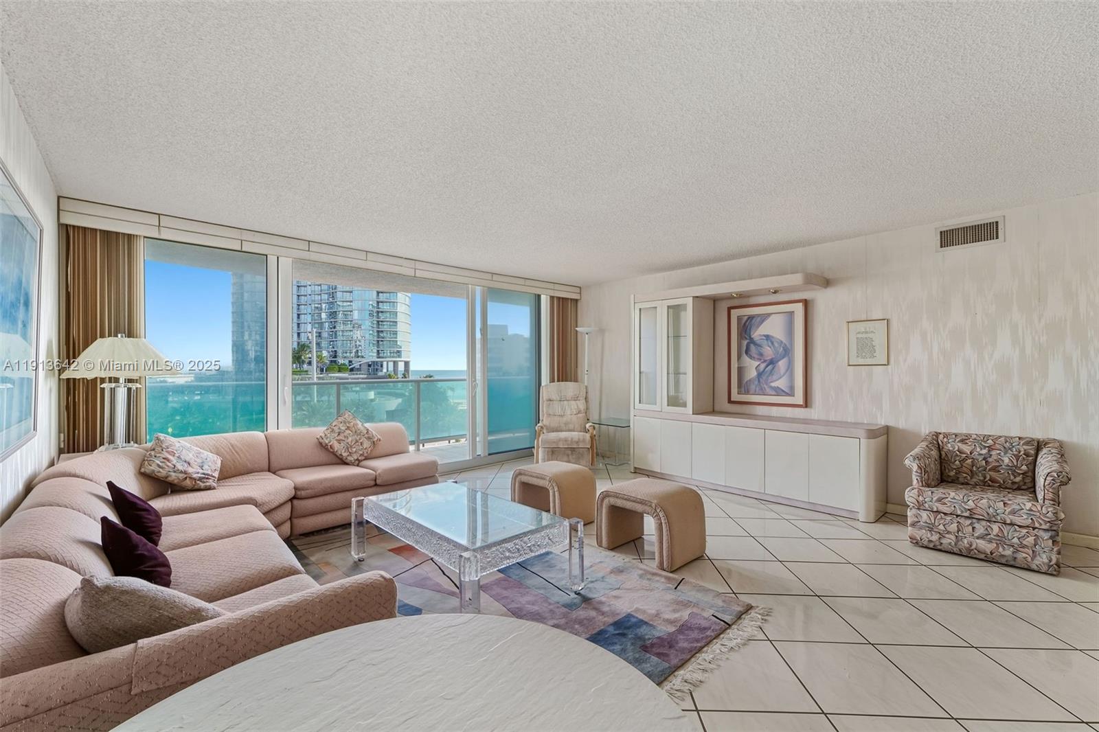 100 Bayview Dr #615 Sunny Isles Beach, FL 33160