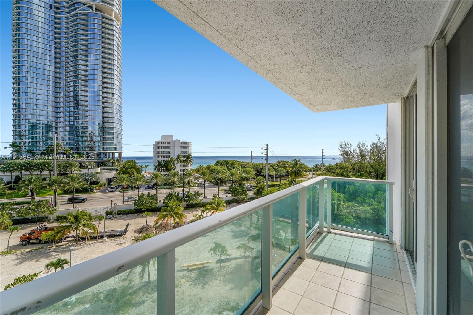 100 Bayview Dr #615 Sunny Isles Beach, FL 33160