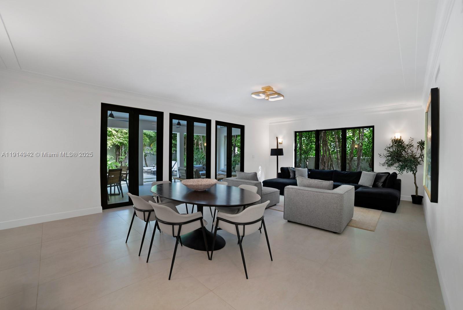 5735 N Bay Rd Miami Beach, FL 33140