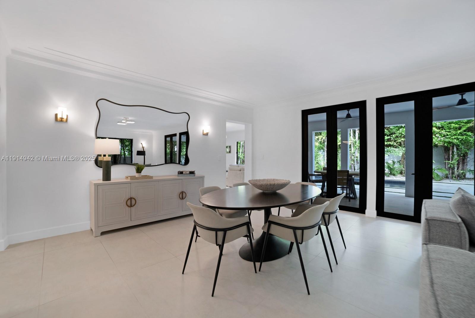 5735 N Bay Rd Miami Beach, FL 33140