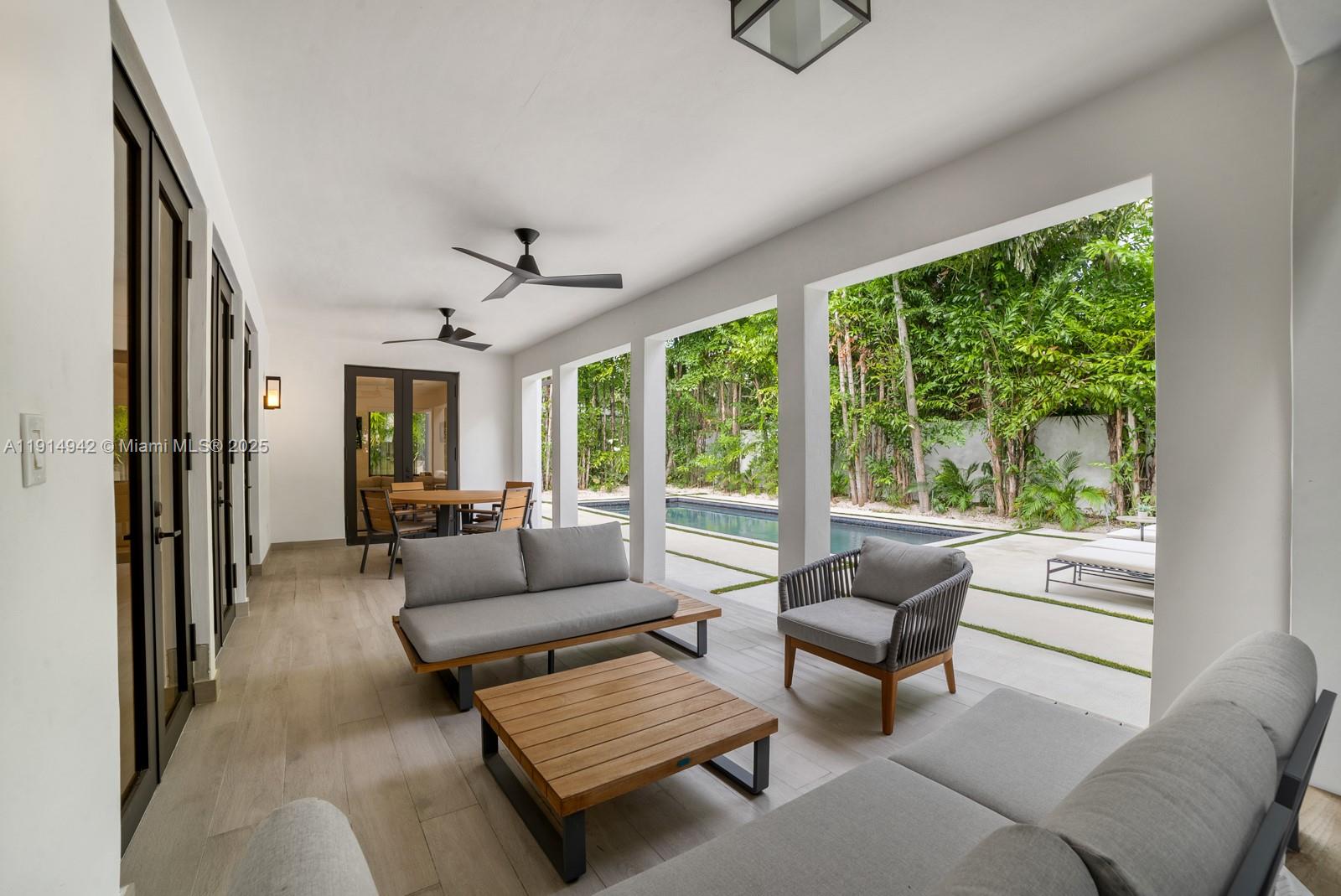 5735 N Bay Rd Miami Beach, FL 33140