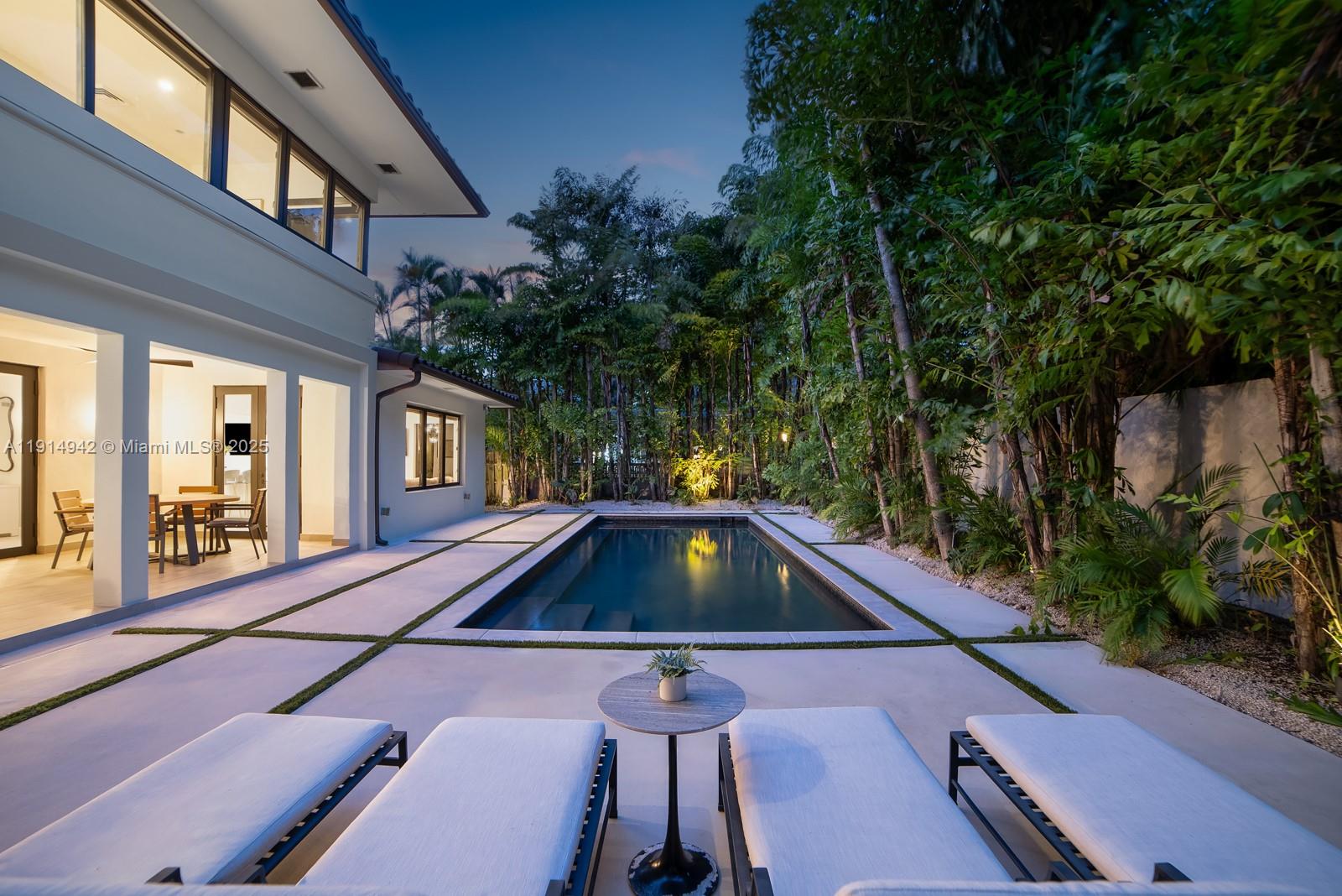 5735 N Bay Rd Miami Beach, FL 33140