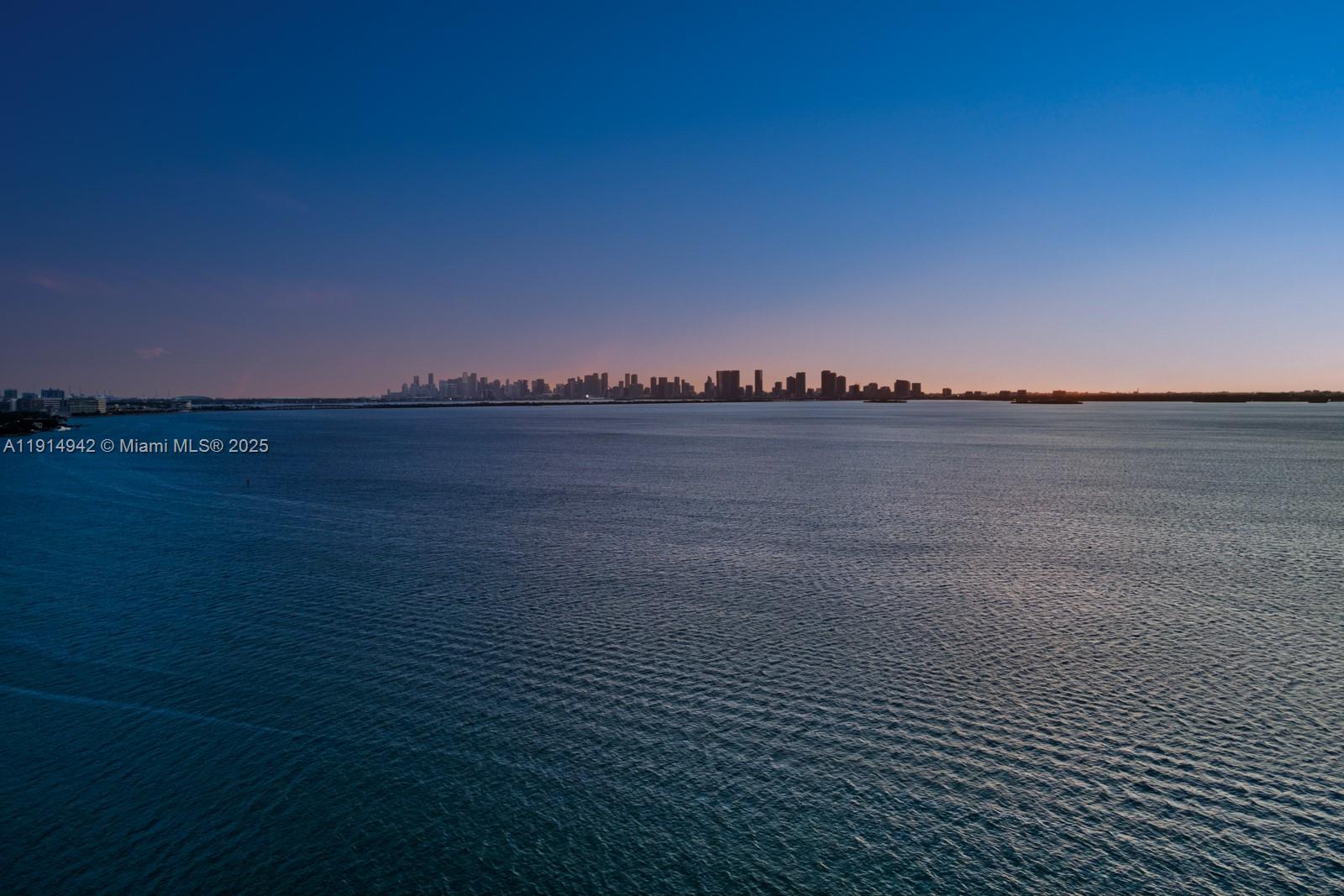 5735 N Bay Rd Miami Beach, FL 33140