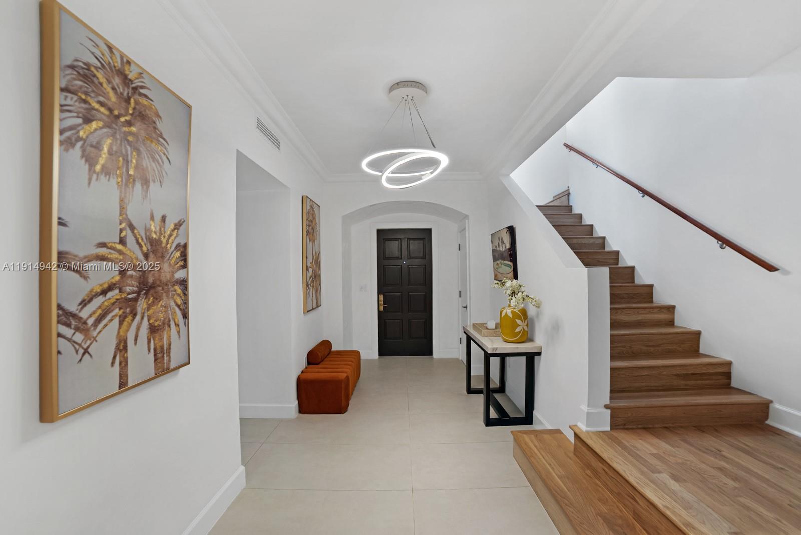 5735 N Bay Rd Miami Beach, FL 33140