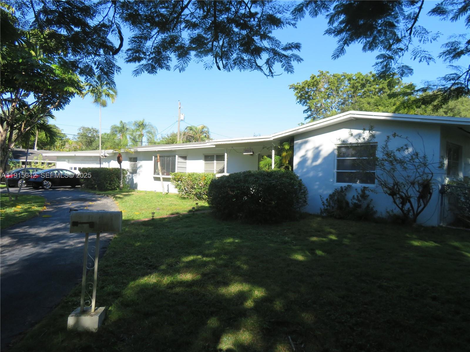 7955 SW 131st St Pinecrest, FL 33156