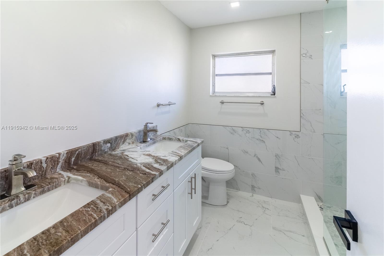 3405 SE 16th Pl Cape Coral, FL 33904