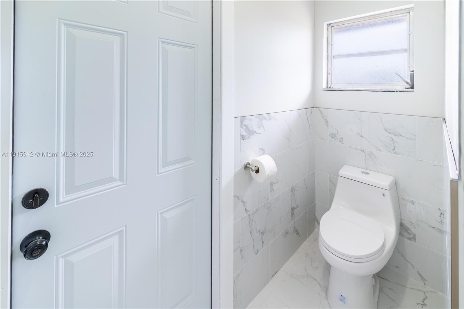 3405 SE 16th Pl Cape Coral, FL 33904