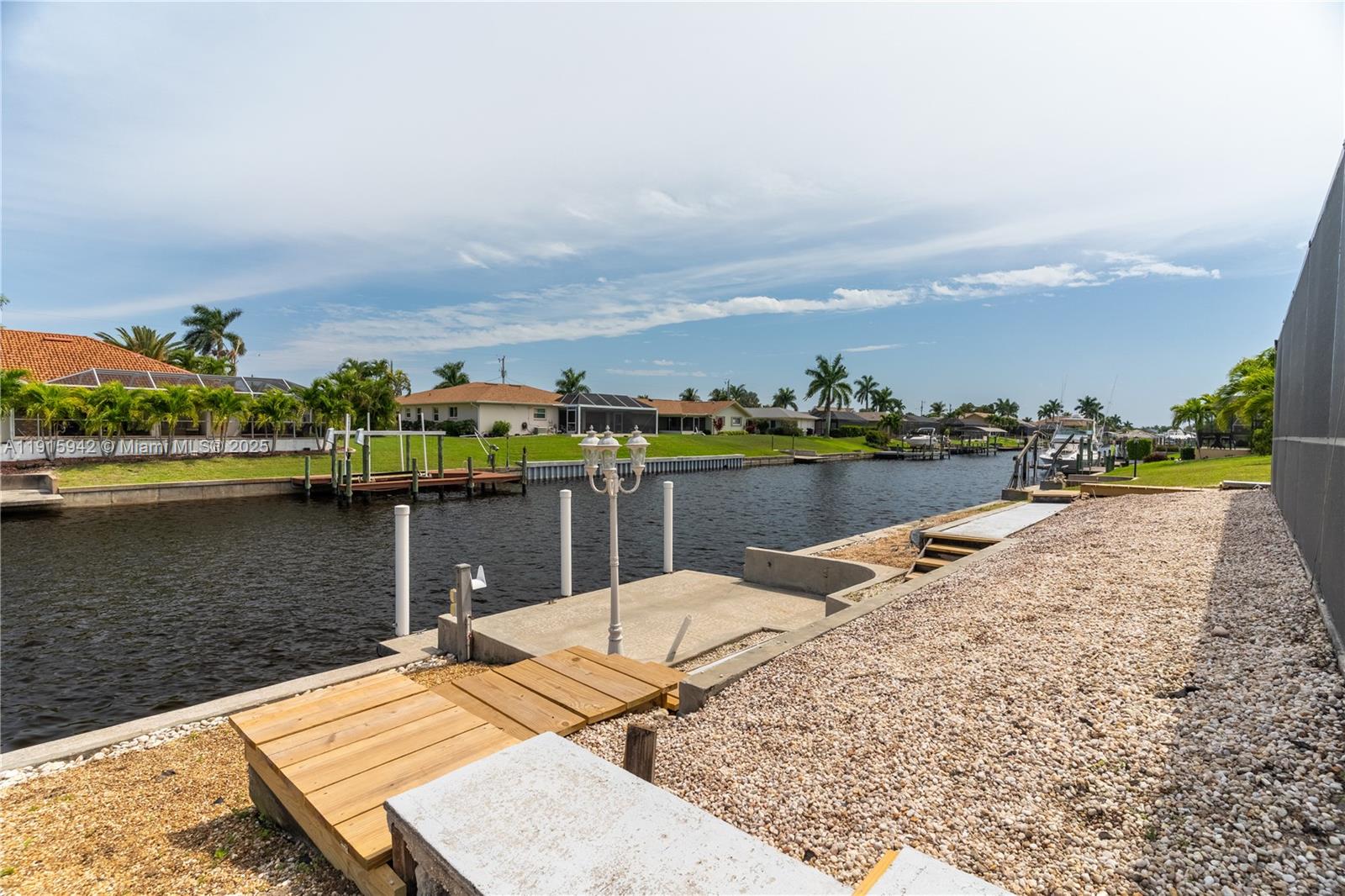 3405 SE 16th Pl Cape Coral, FL 33904