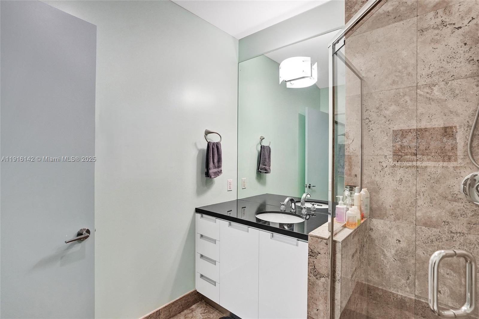 7901 Hispanola Ave #2010 North Bay Village, FL 33141