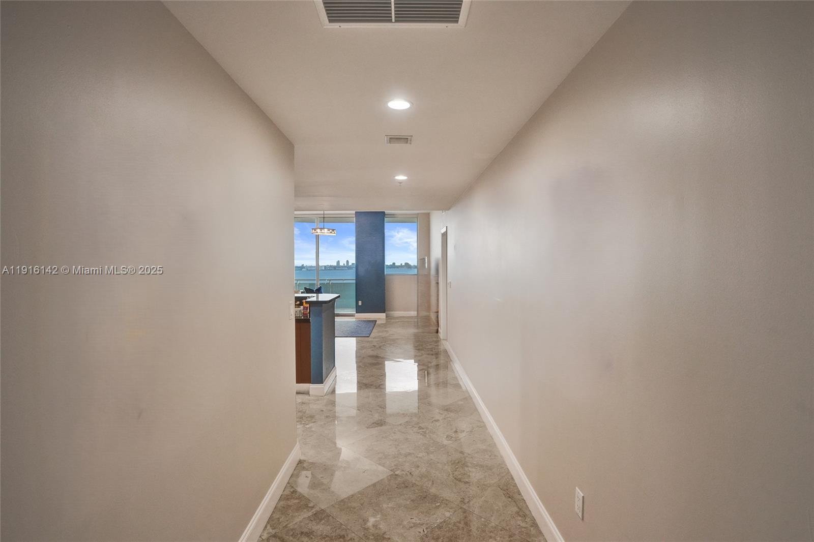 7901 Hispanola Ave #2010 North Bay Village, FL 33141