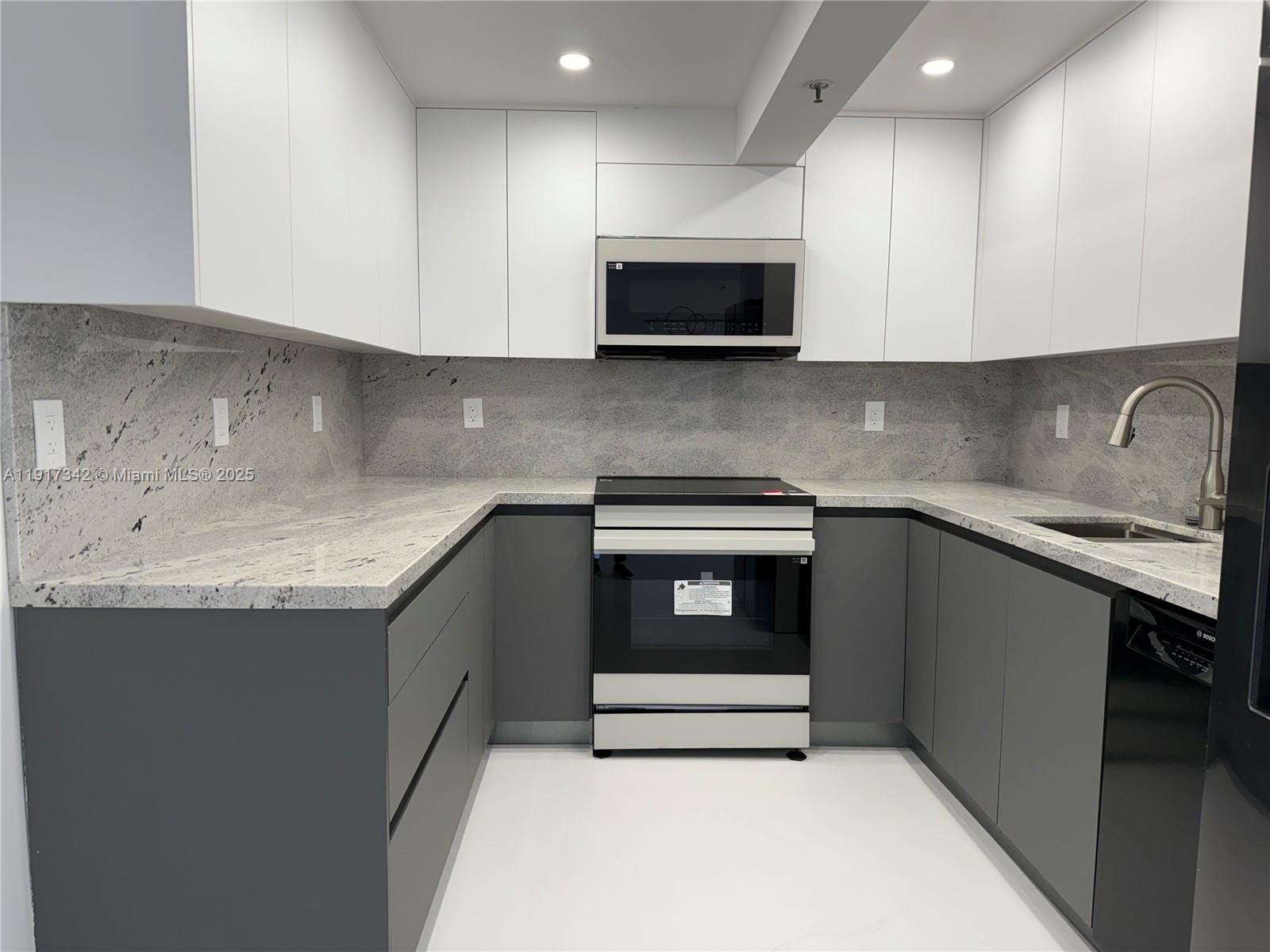 image Winston Towers 60021