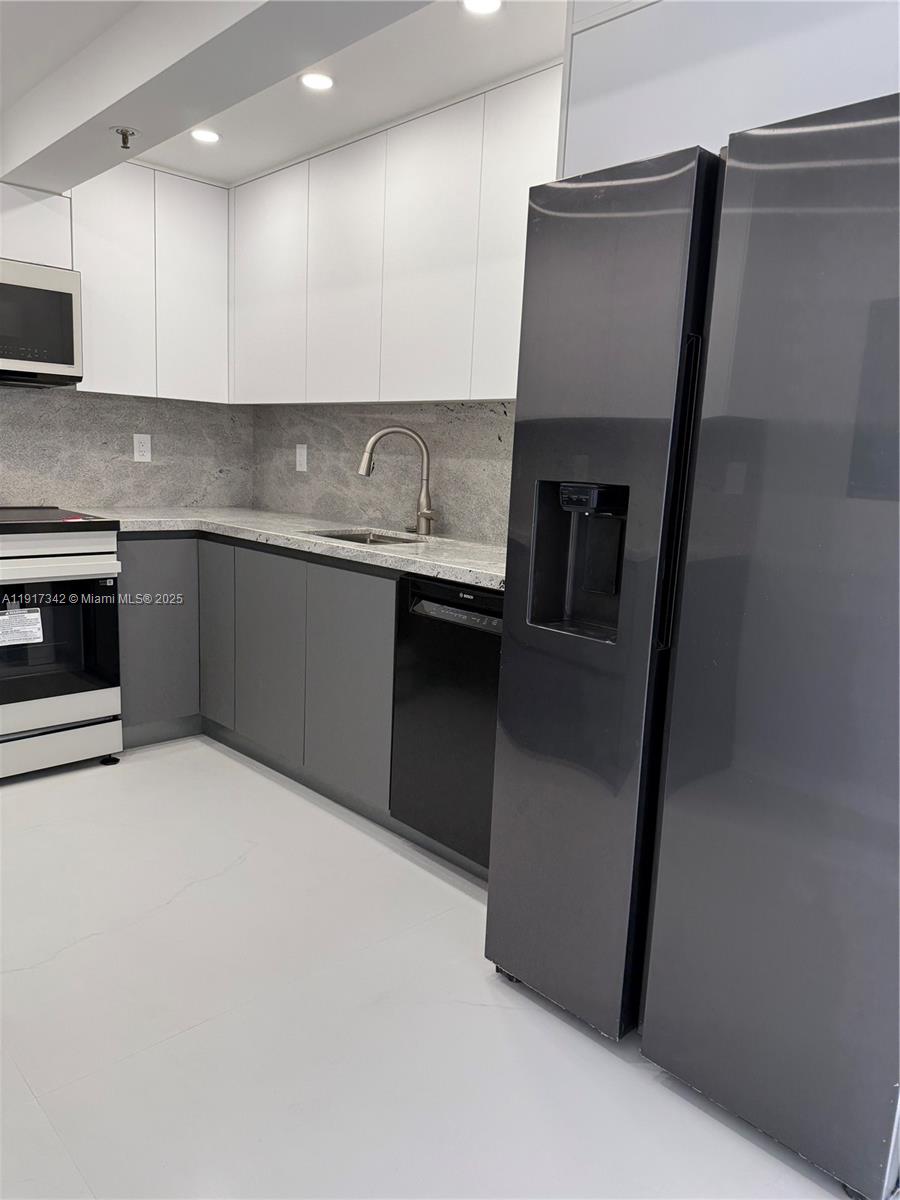 image Winston Towers 60023