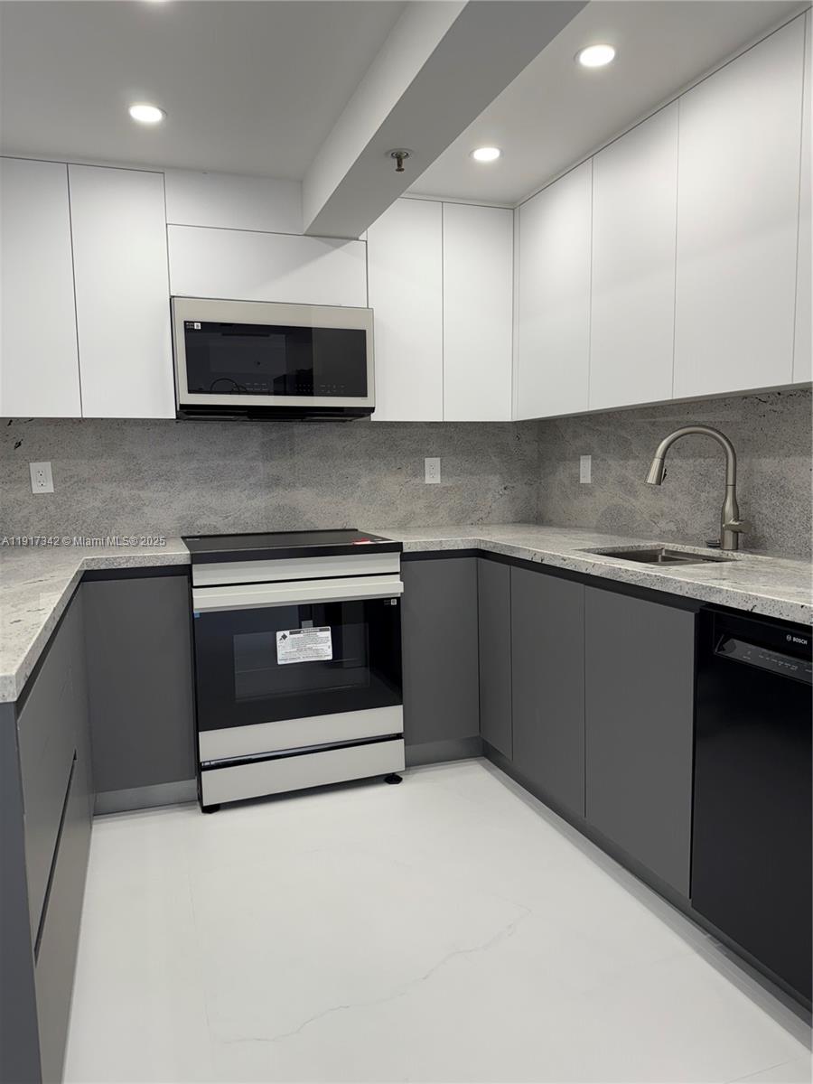 image Winston Towers 60024