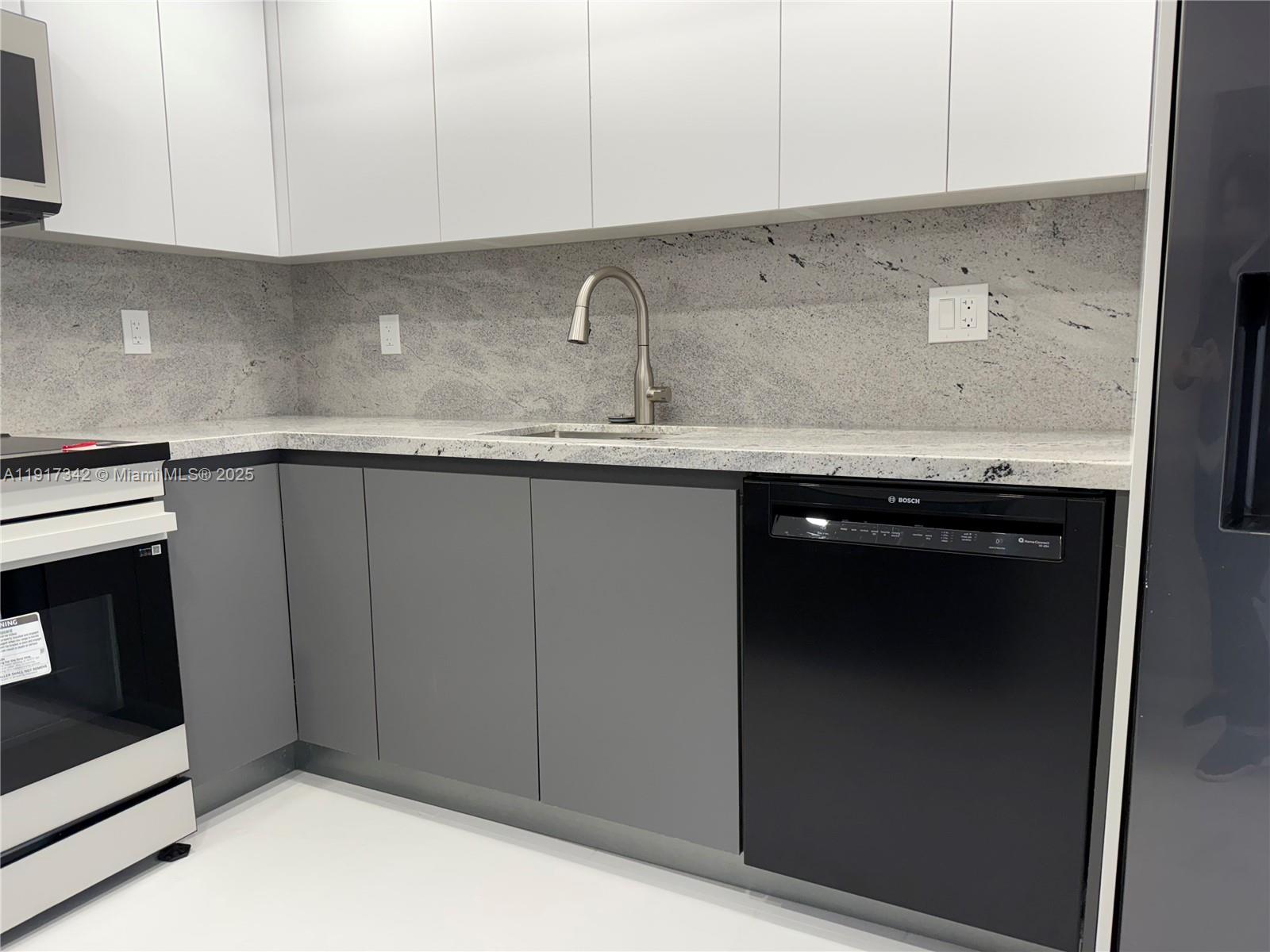 image Winston Towers 60030