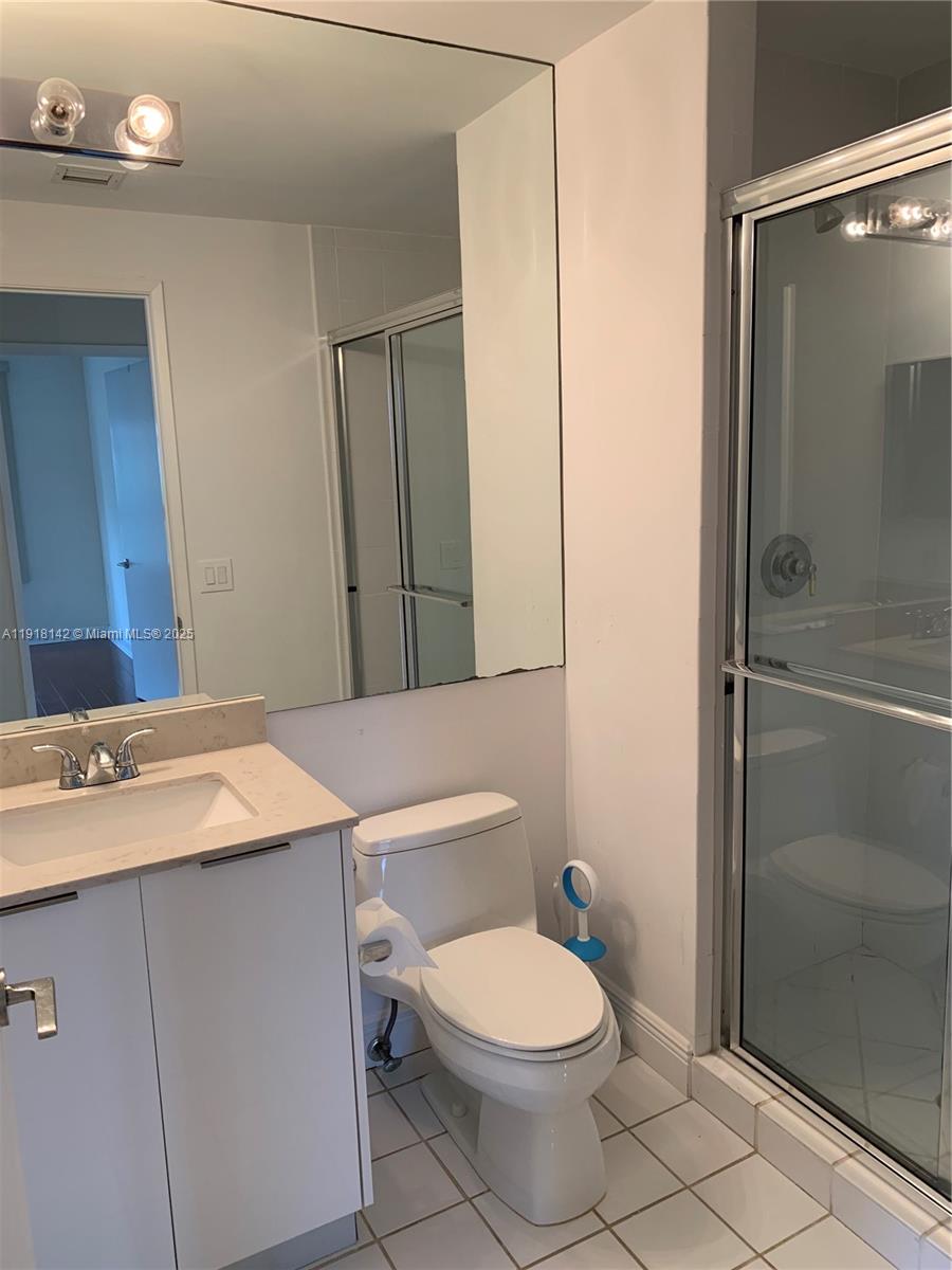 705 Crandon Bl #406 Key Biscayne, FL 33149