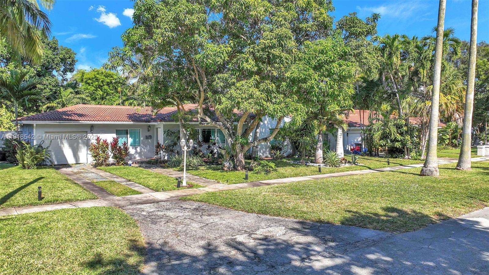1285 NE 103rd St Miami Shores, FL 33138