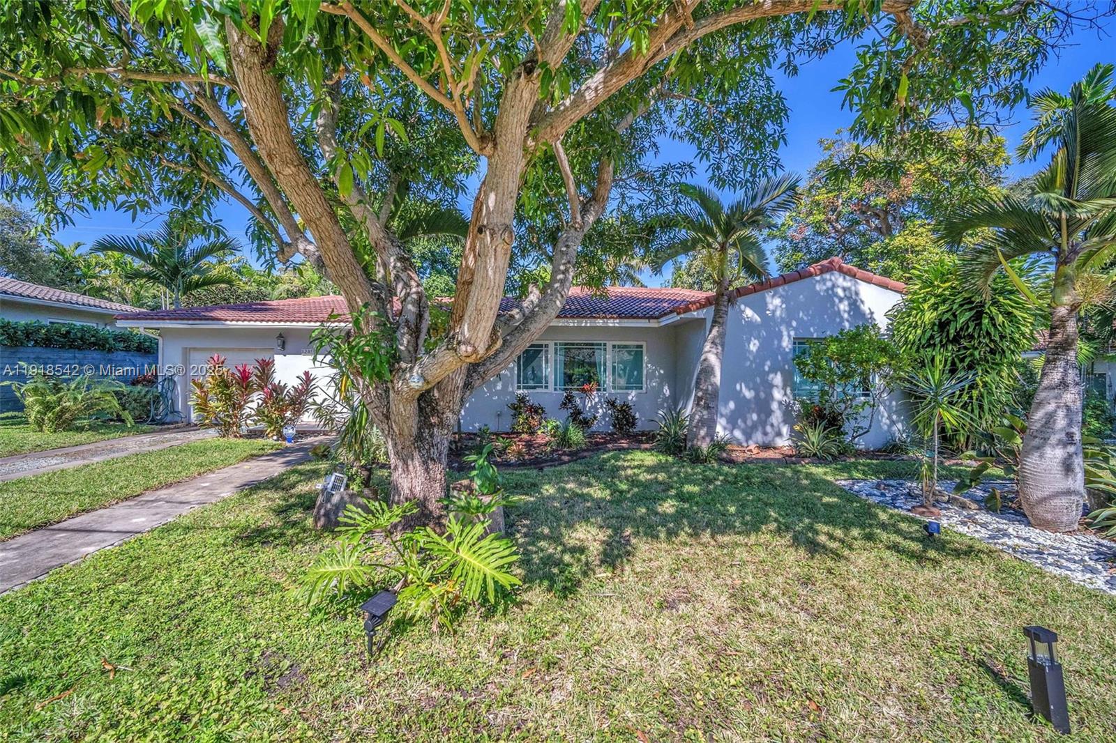1285 NE 103rd St Miami Shores, FL 33138