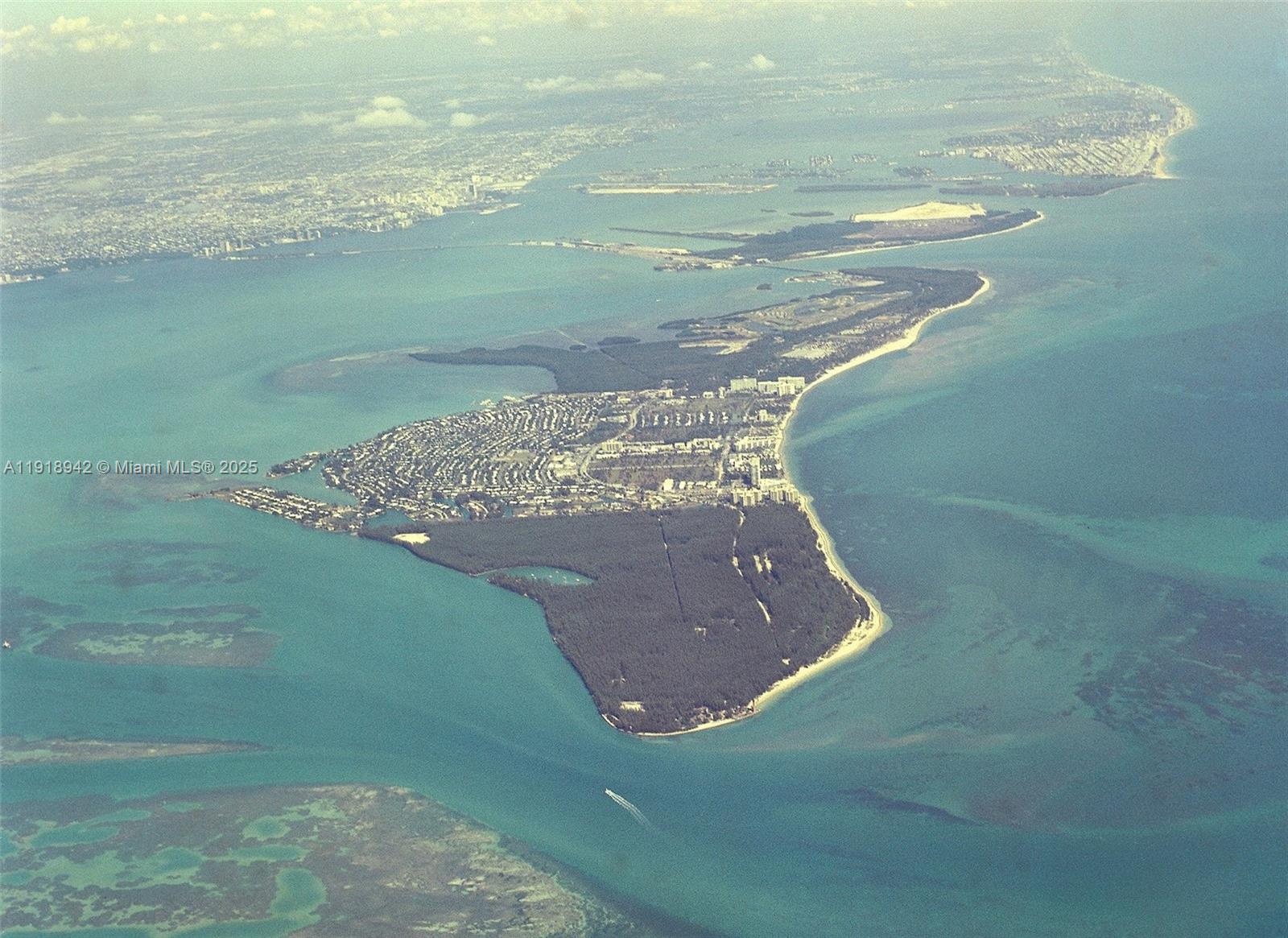 201 Galen Dr #215W Key Biscayne, FL 33149