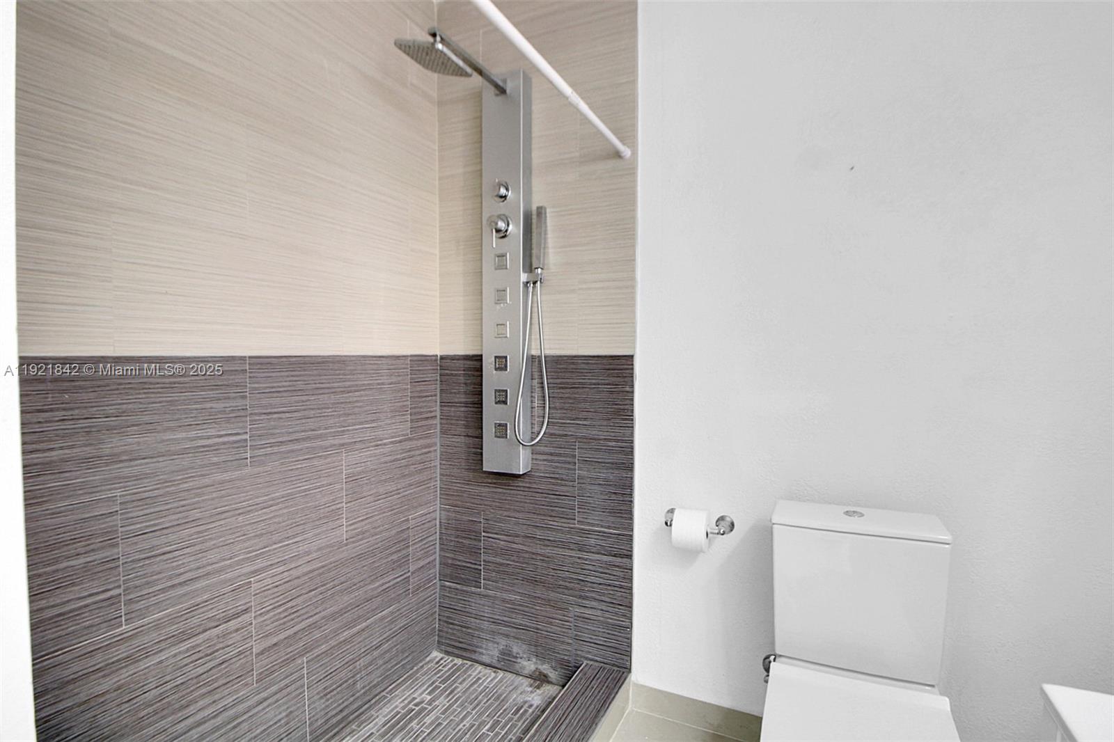 15251 SW 56th Ter Kendall, FL 33193