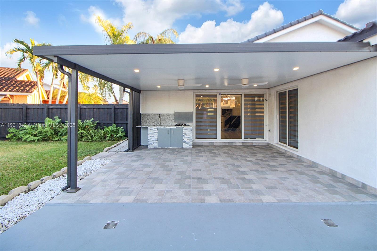 15251 SW 56th Ter Kendall, FL 33193