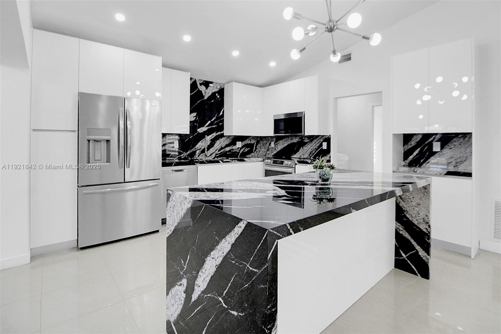 15251 SW 56th Ter Kendall, FL 33193