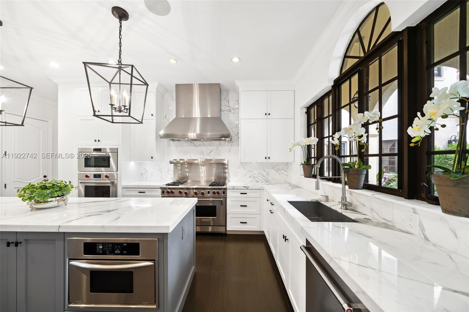 8800 SW 57th Ave Pinecrest, FL 33156