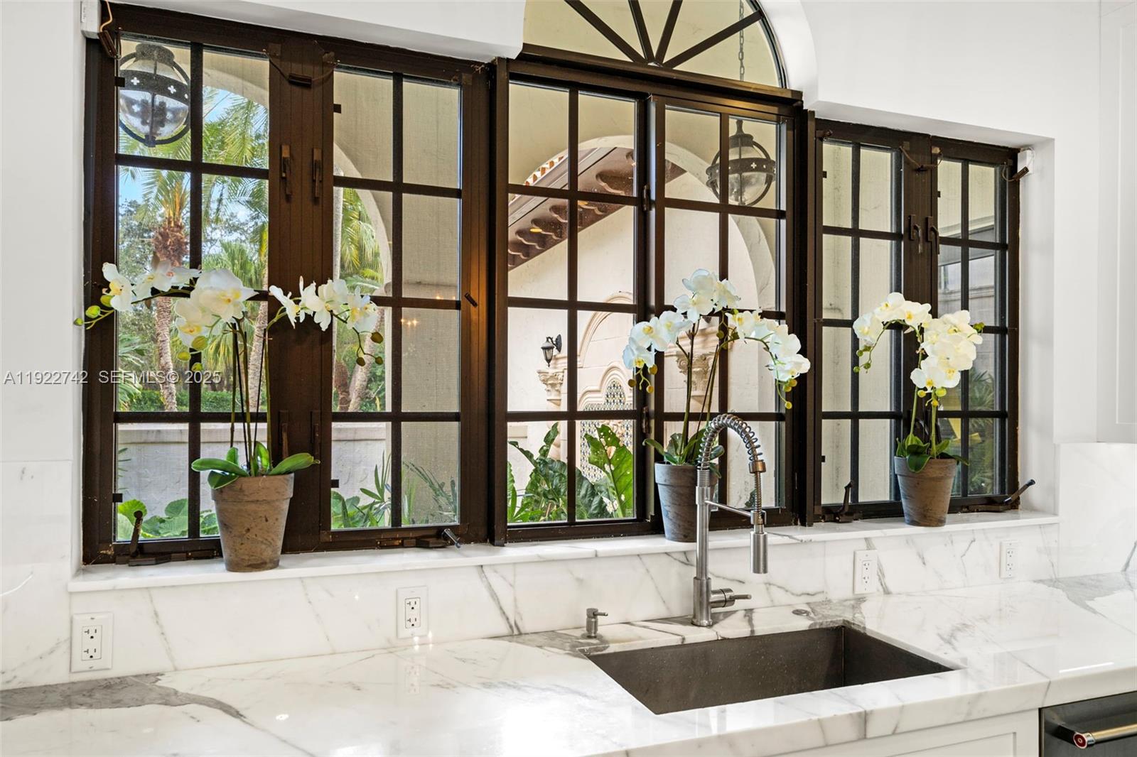 8800 SW 57th Ave Pinecrest, FL 33156