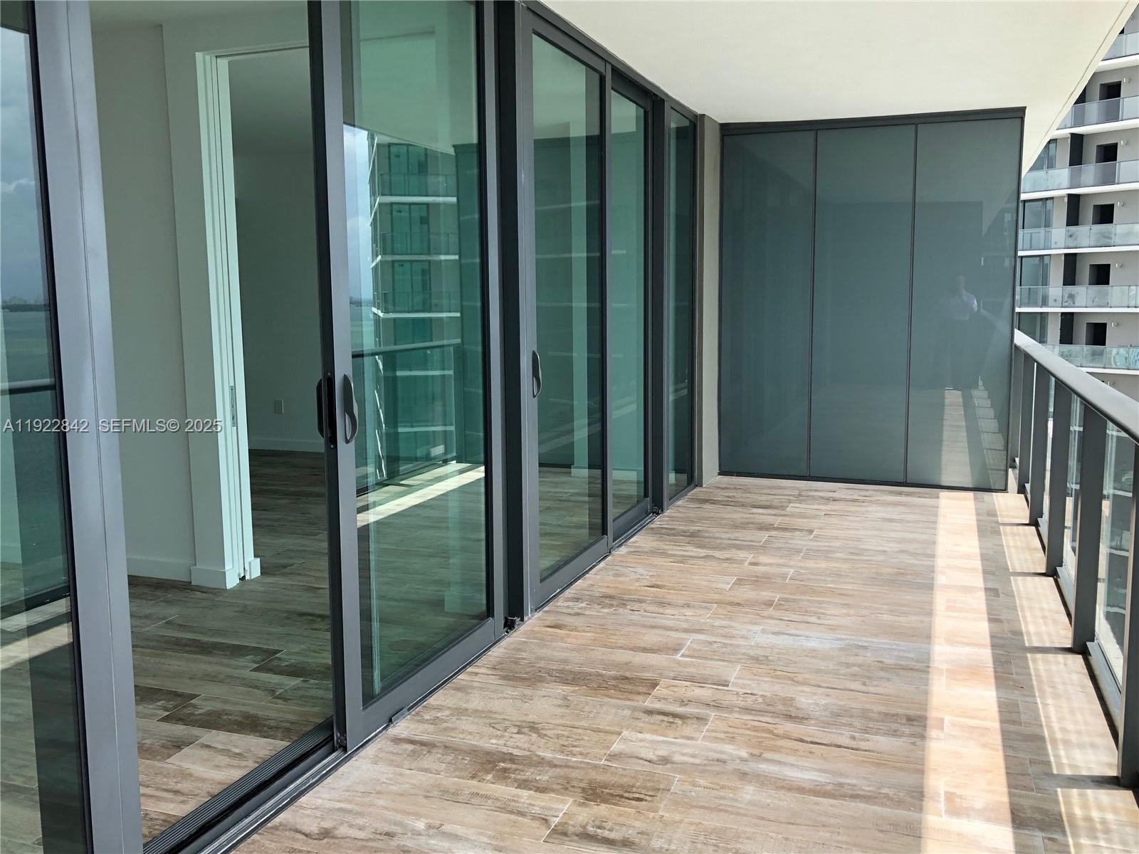 650 NE 32nd St #2006 Miami, FL 33137