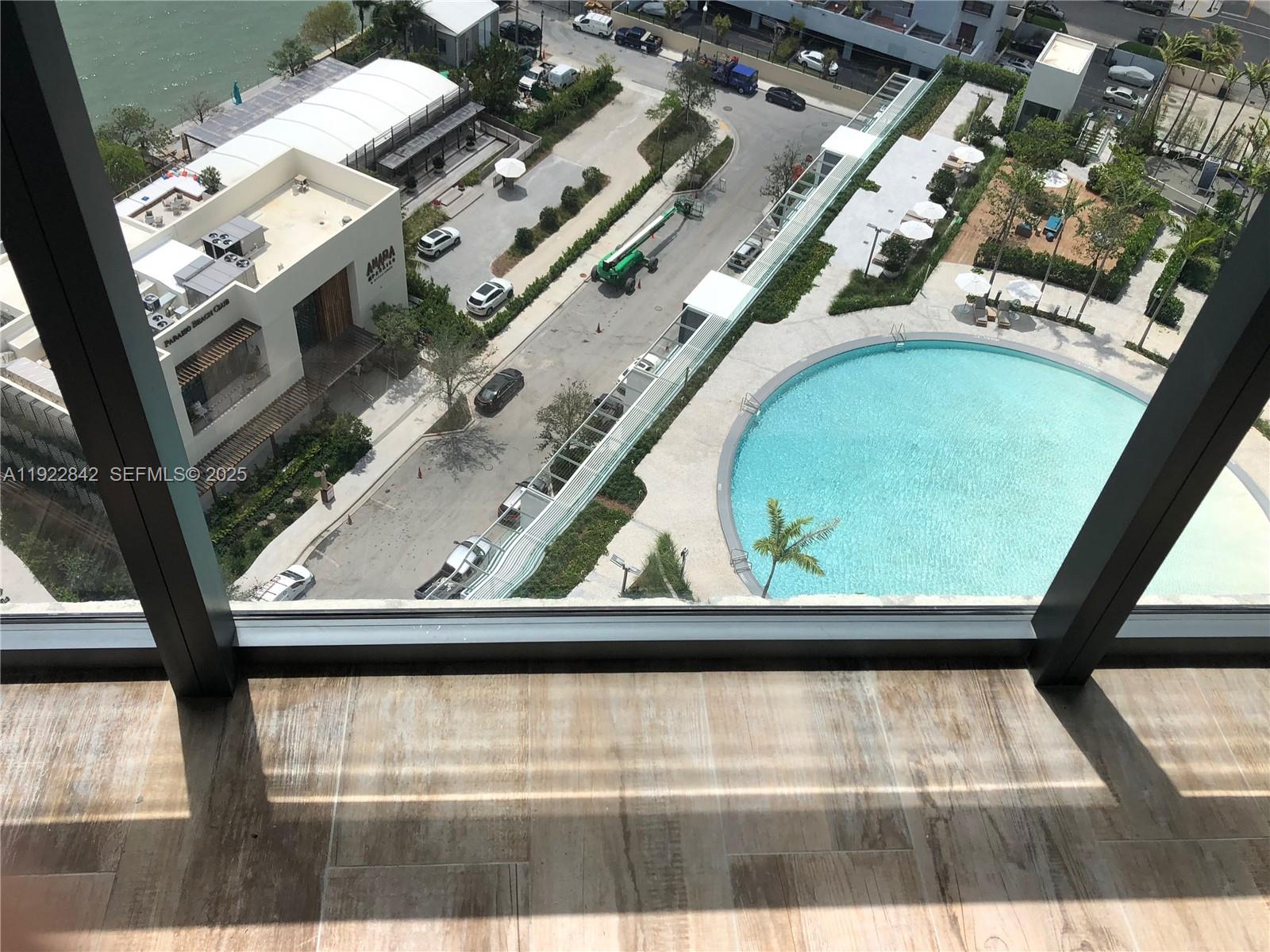 650 NE 32nd St #2006 Miami, FL 33137