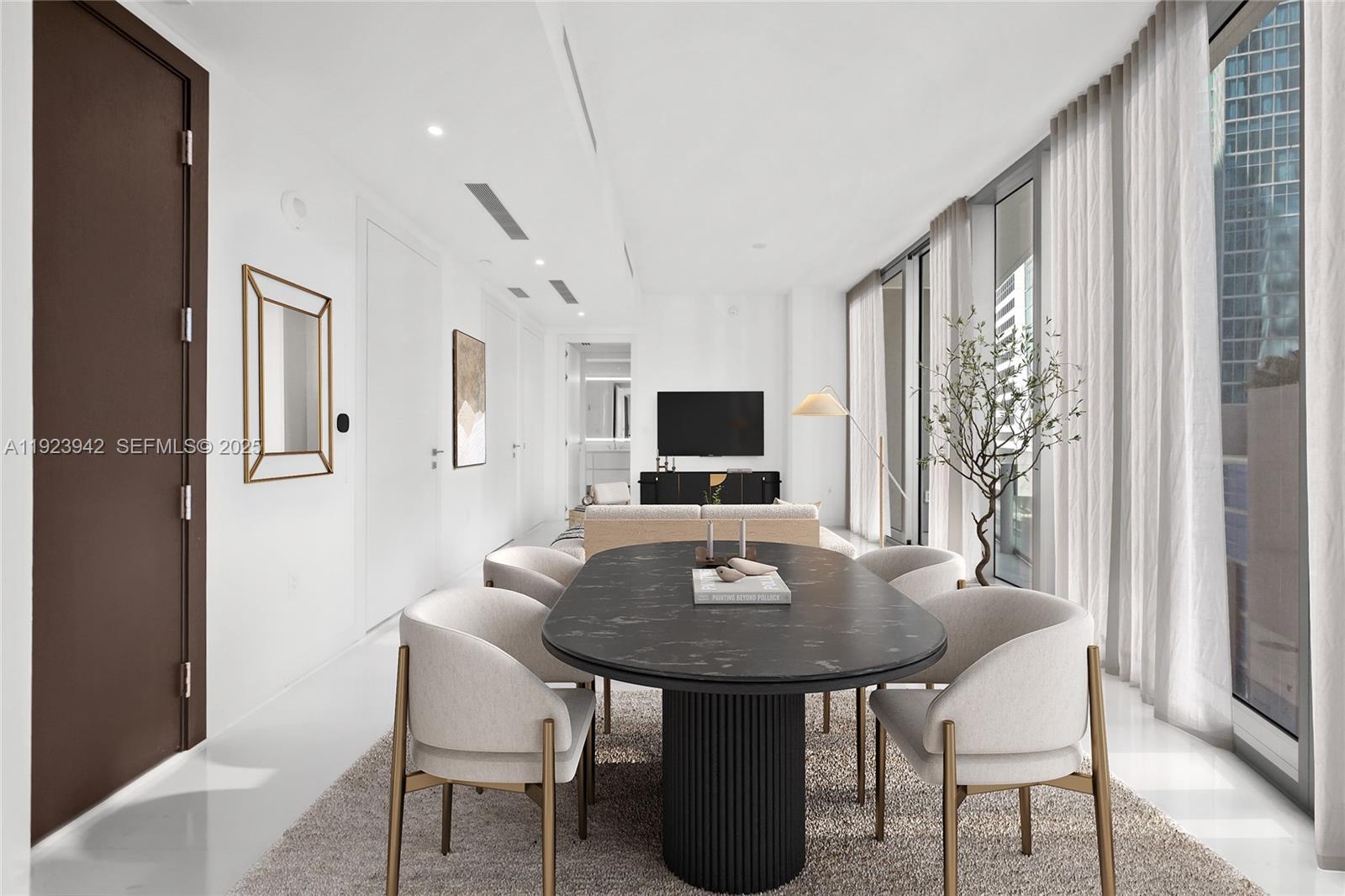 300 Biscayne Blvd Way #1106E Miami, FL 33131