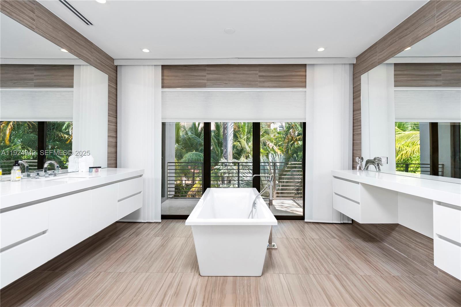 310 SE 11th Ave Fort Lauderdale, FL 33301