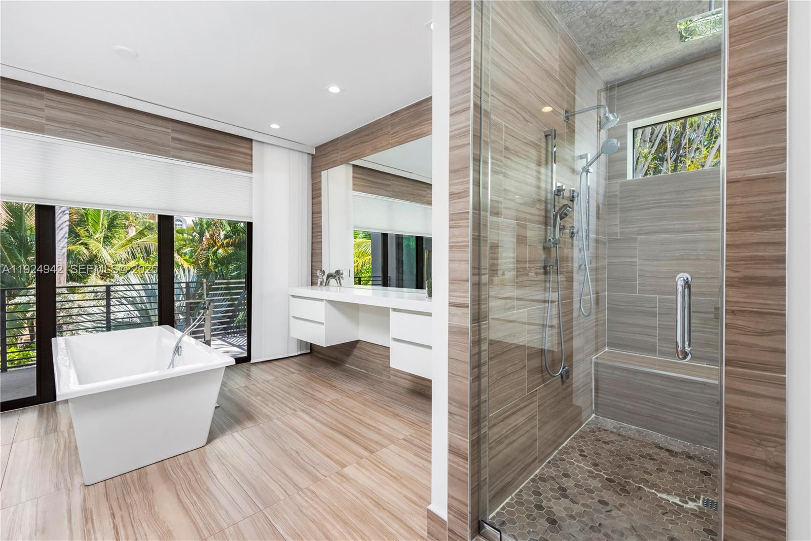 310 SE 11th Ave Fort Lauderdale, FL 33301