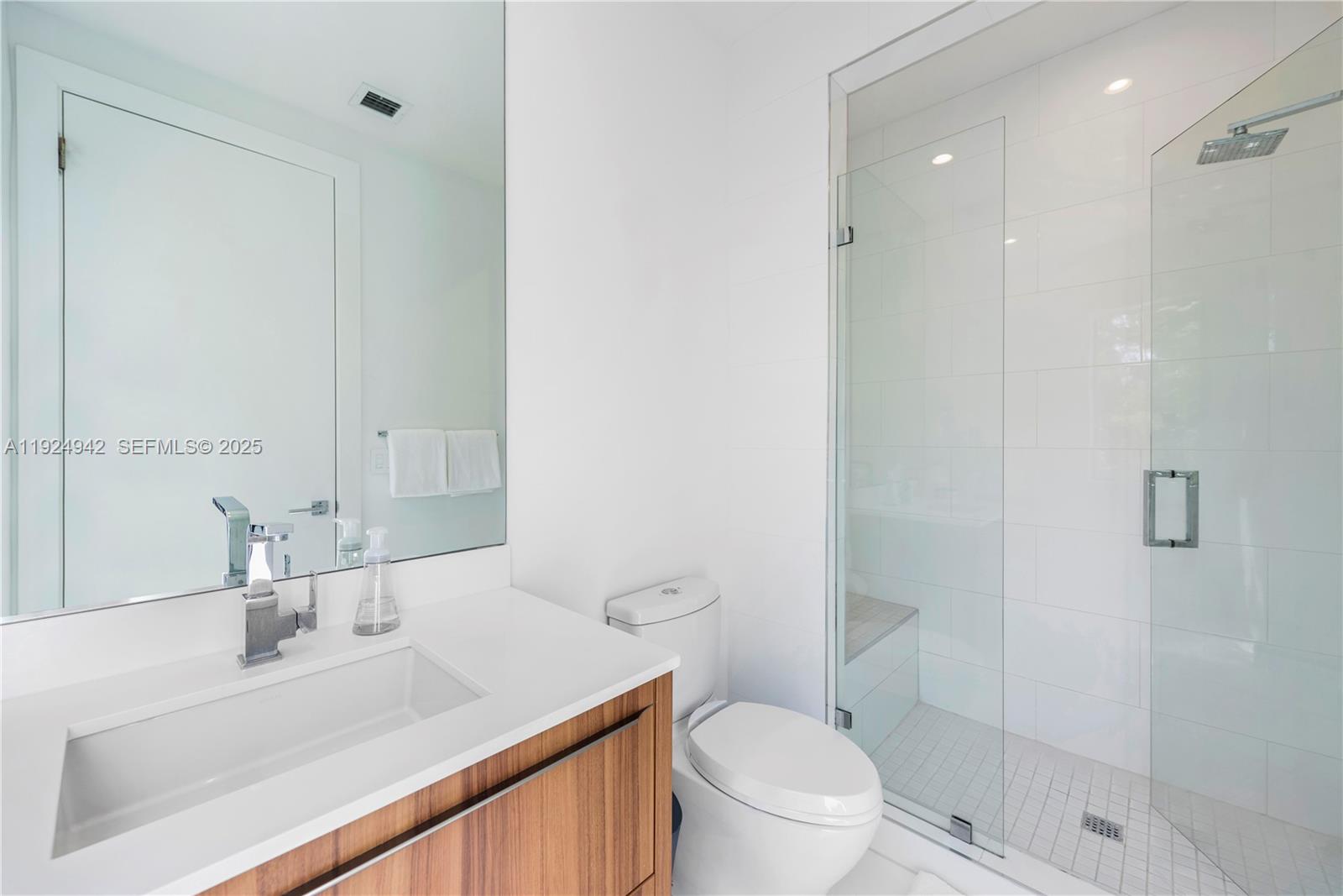 310 SE 11th Ave Fort Lauderdale, FL 33301