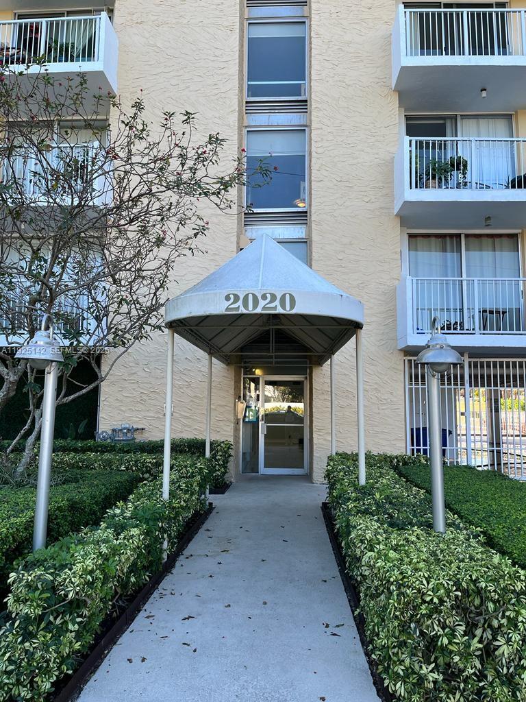 2020 NE 135th St #609 North Miami, FL 33181