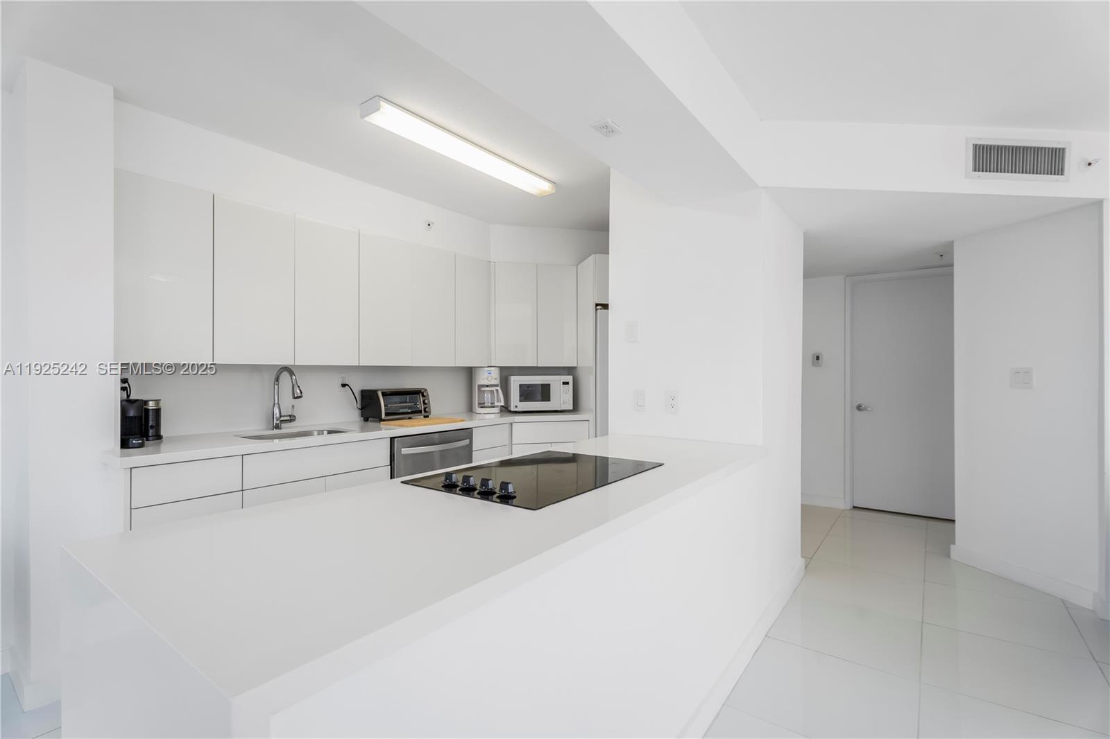 1688 West Ave #401 Miami Beach, FL 33139