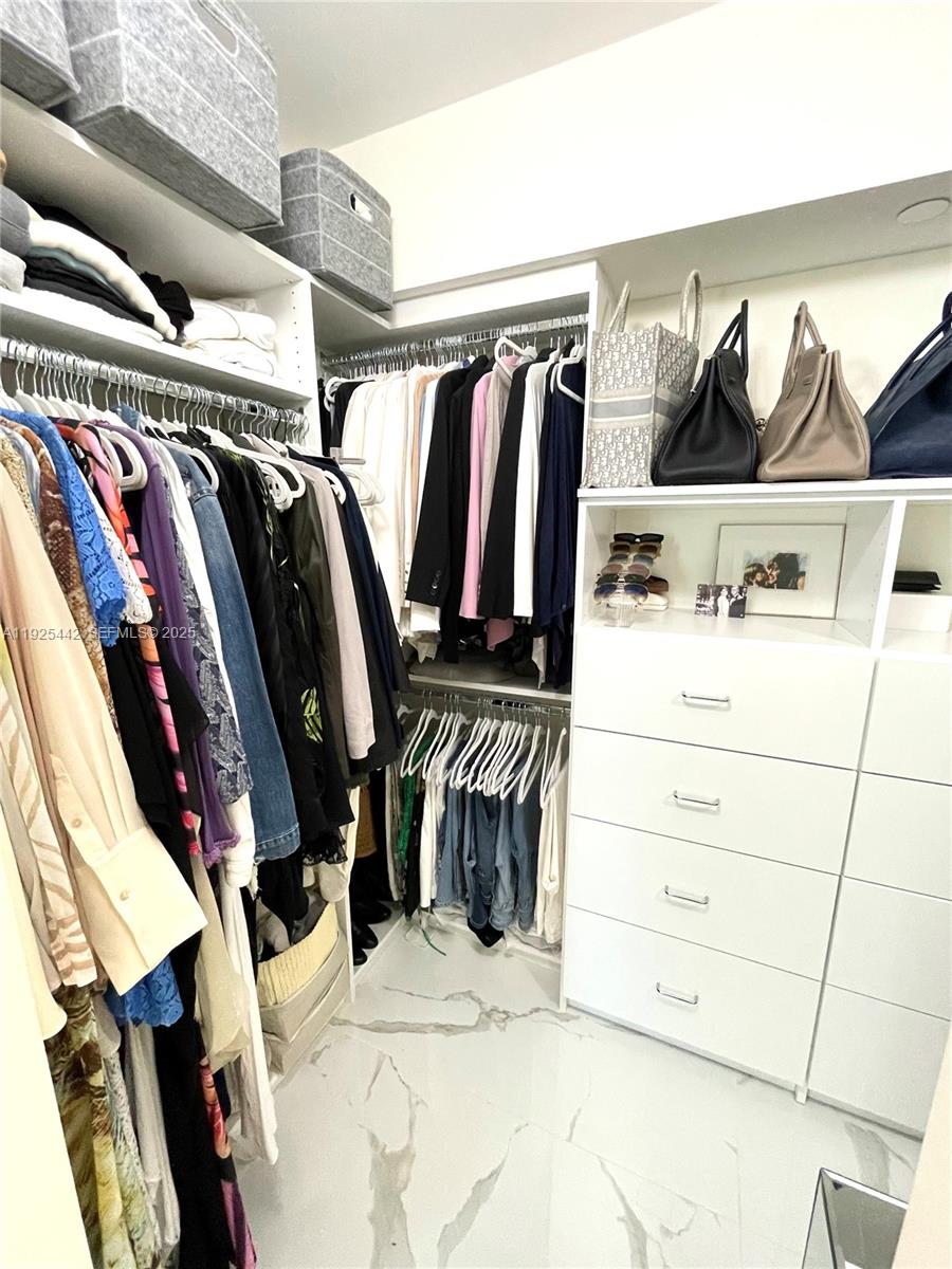 5900 Collins Ave #1104 Miami Beach, FL 33140