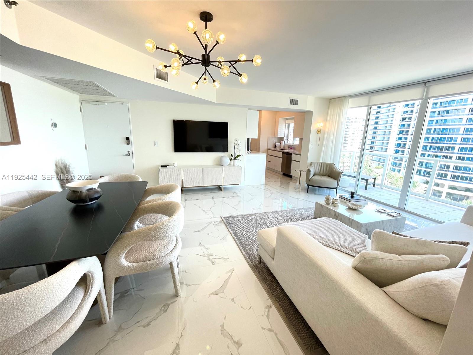 5900 Collins Ave #1104 Miami Beach, FL 33140