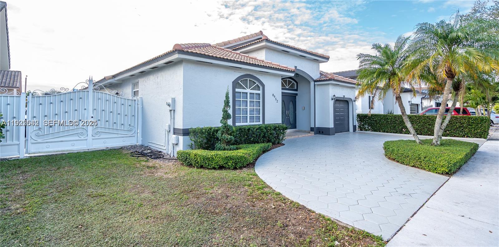 8952 NW 145th Ln Miami Lakes, FL 33018