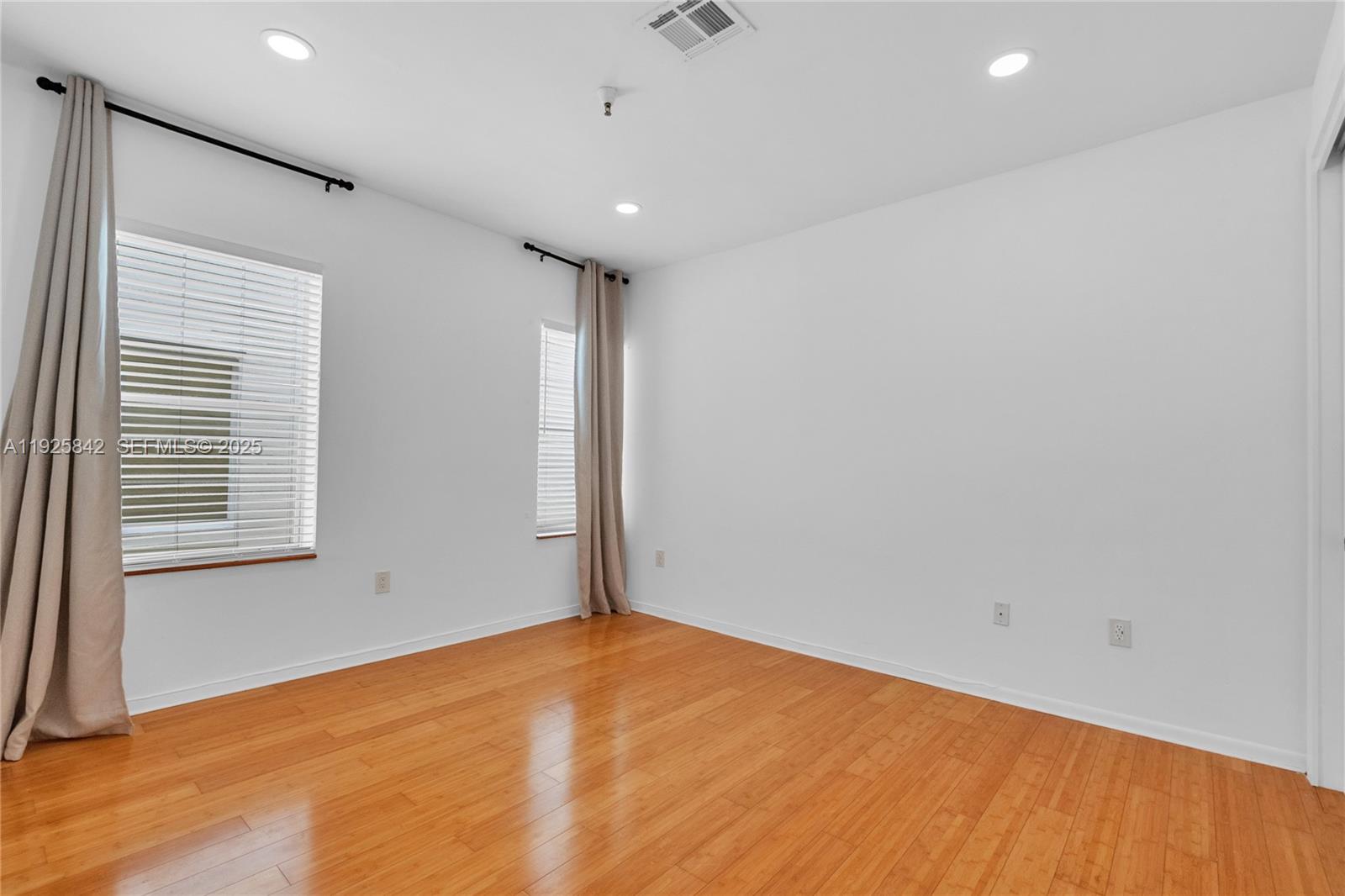 1350 Pennsylvania Ave #207 Miami Beach, FL 33139