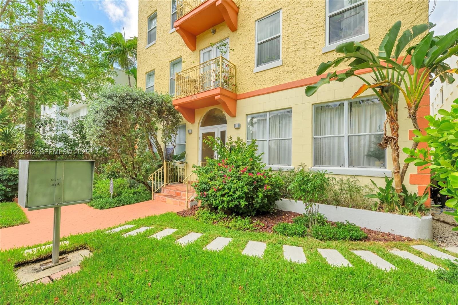 1350 Pennsylvania Ave #207 Miami Beach, FL 33139