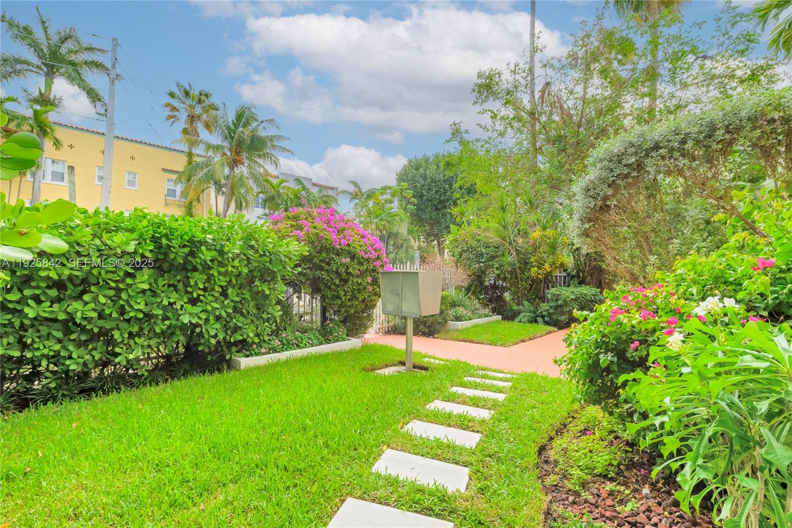 1350 Pennsylvania Ave #207 Miami Beach, FL 33139