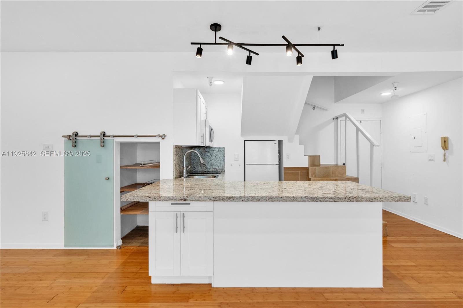 1350 Pennsylvania Ave #207 Miami Beach, FL 33139